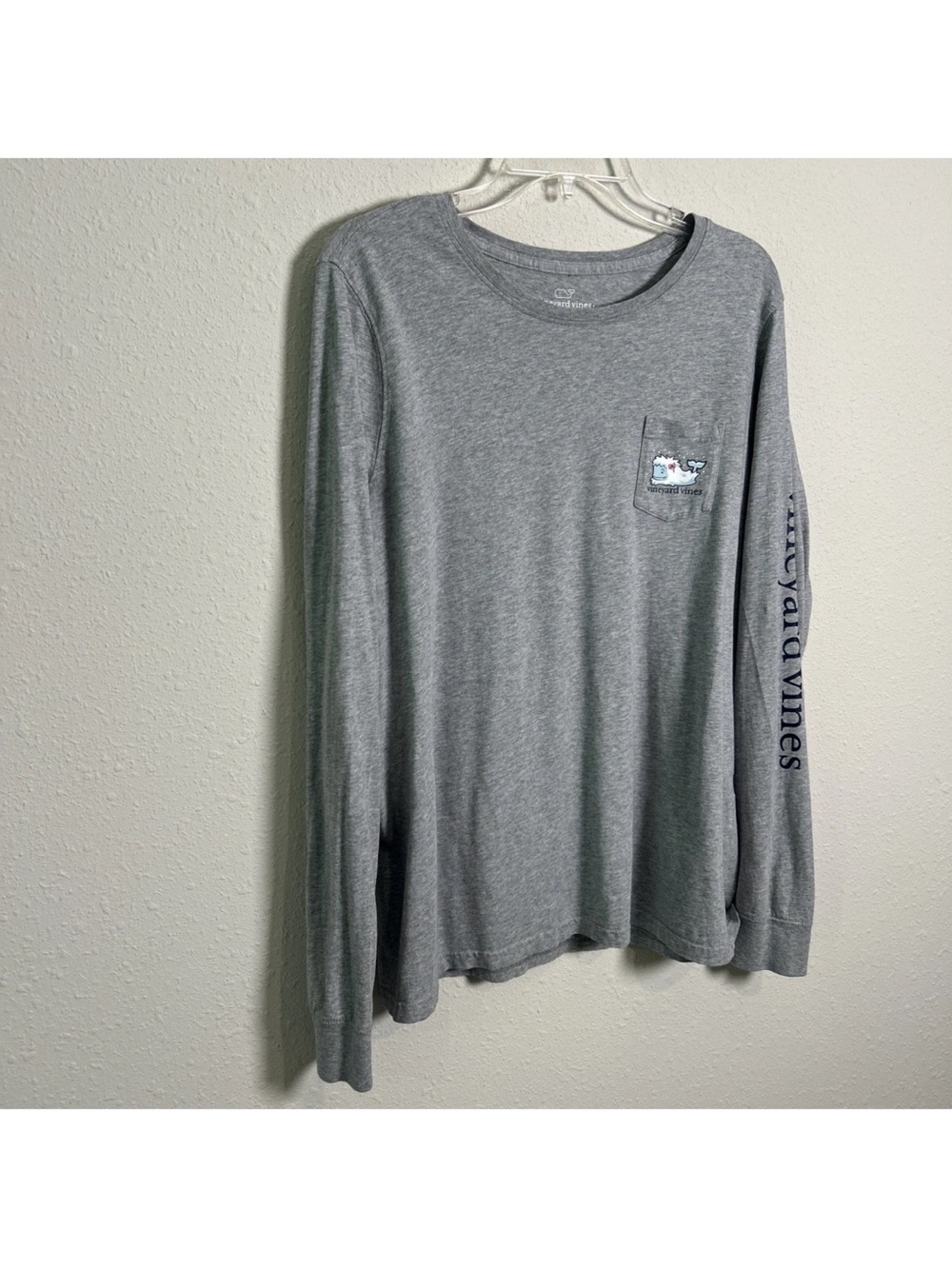 Vineyard Vines Long Sleeve Pocket Shirt Grey Winter Whale Snow Women’s Size XL - Picture 8 of 11